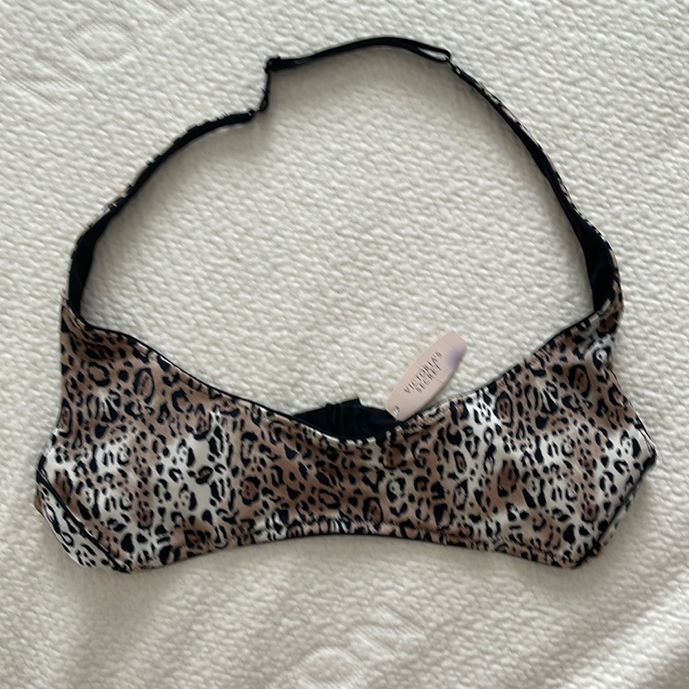 Victoria's Secret outside bra push up panel NWT